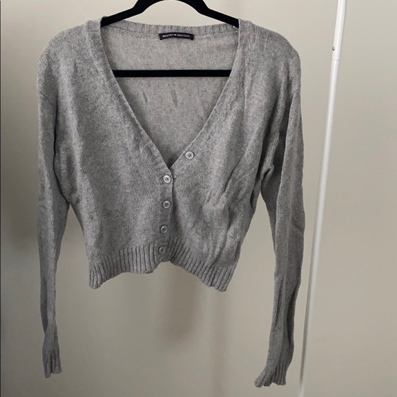 Brandy Melville Billie Sweater Gray - Picture 3 of 3